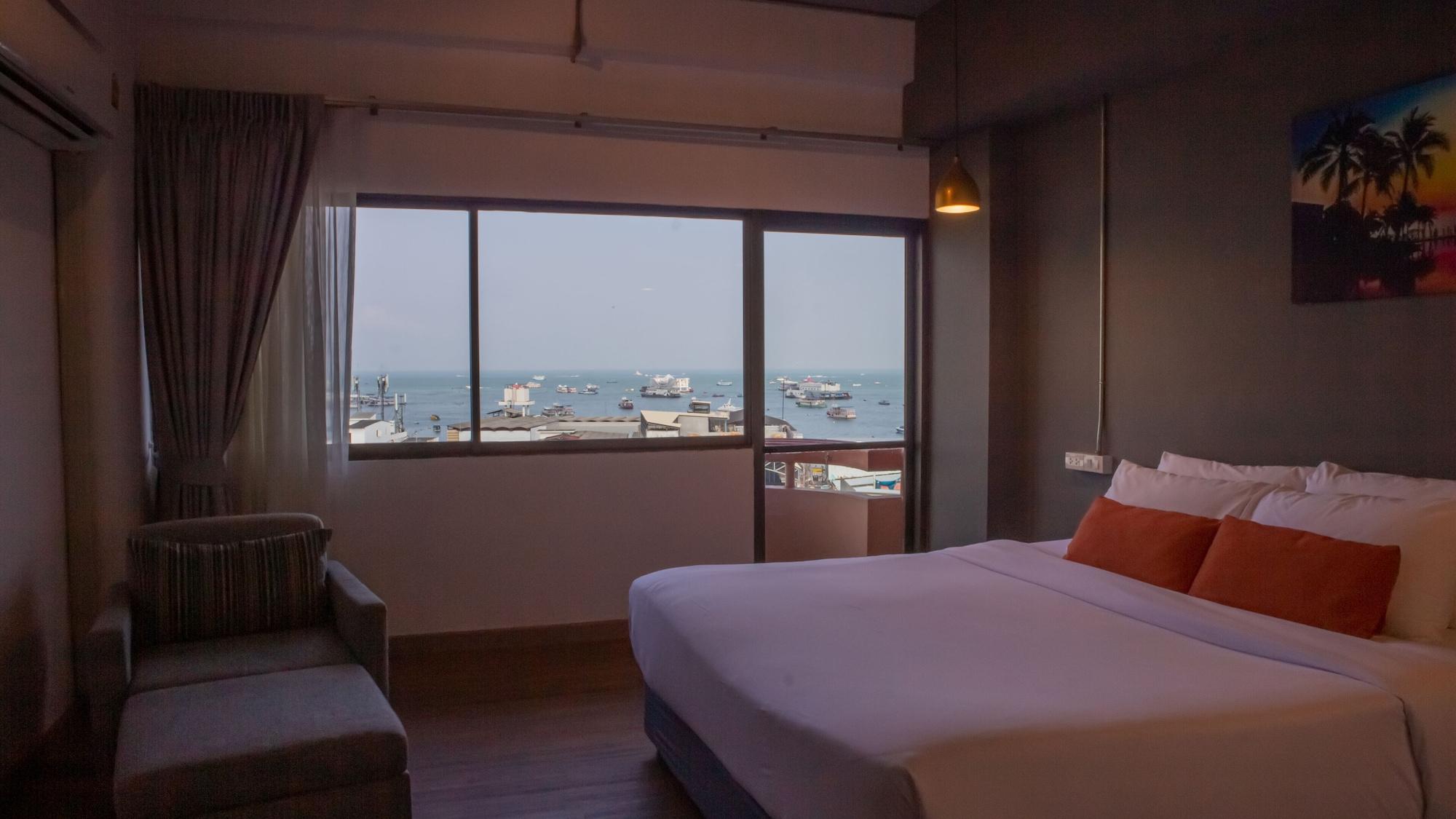 7 Days Premium Hotel Pattaya Exterior photo