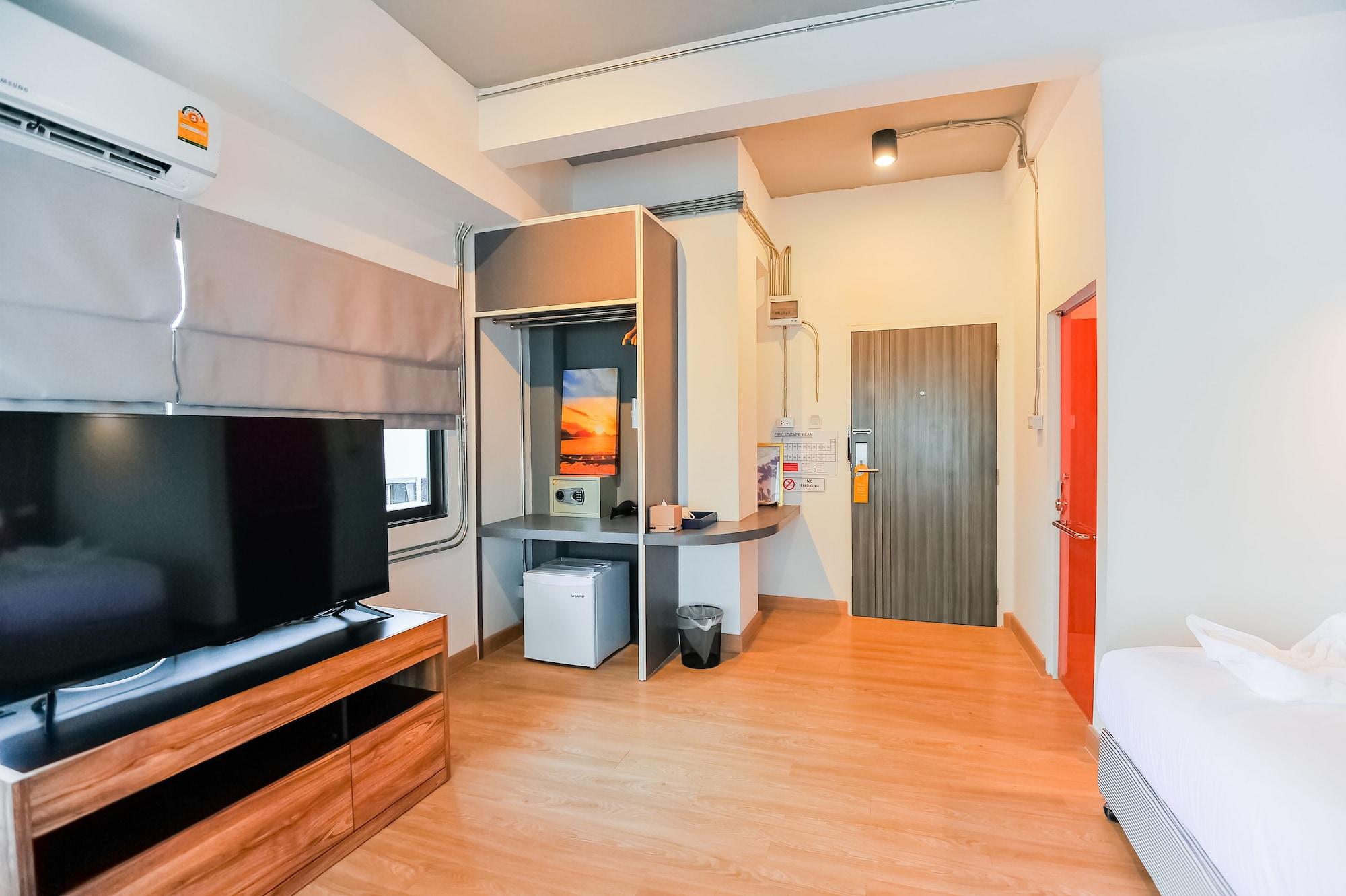 7 Days Premium Hotel Pattaya Exterior photo