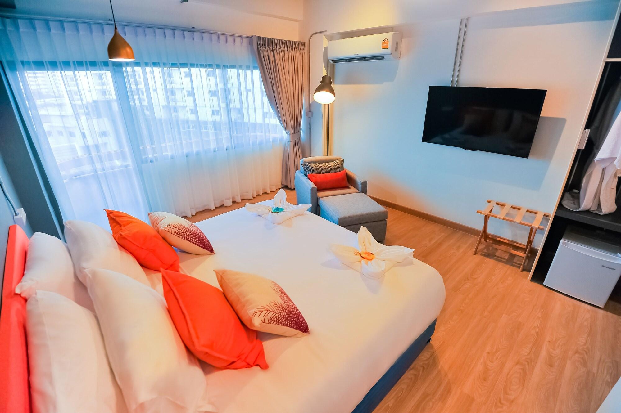 7 Days Premium Hotel Pattaya Exterior photo
